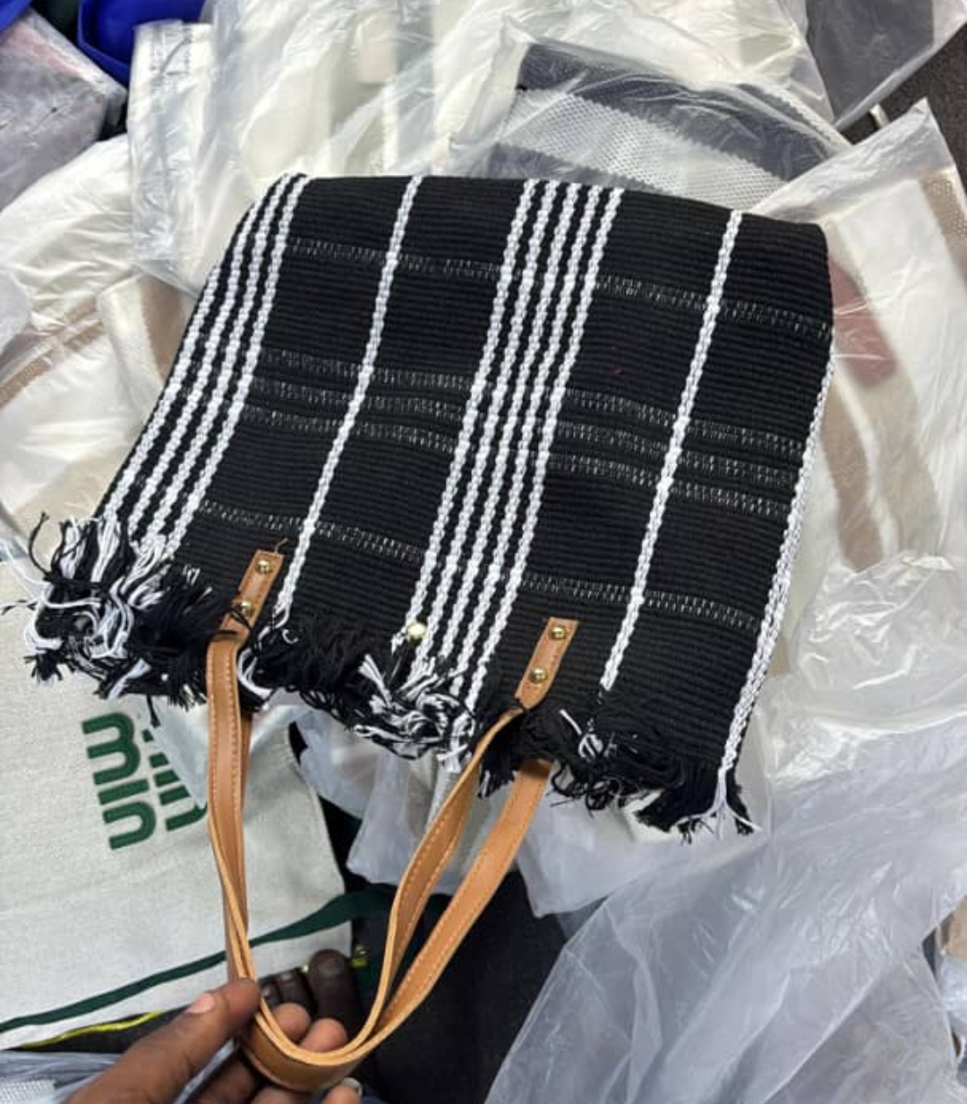 Sac Tissé Afro-Chic Noir & Blanc
